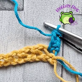 Treble turning chain for the treble clusters stitch