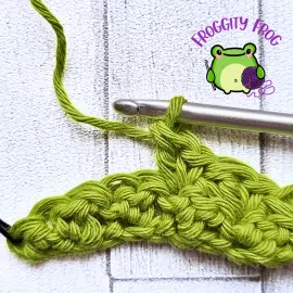 Row 2 of the Sedge stitch