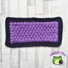 The Uneven Berry Piece with border