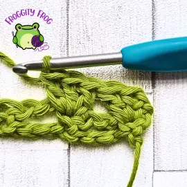 The Bird Footprint stitch - start of row 2