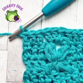 Row 4 of the Bobble Flower stitch