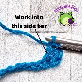 Making a bottom linked double crochet