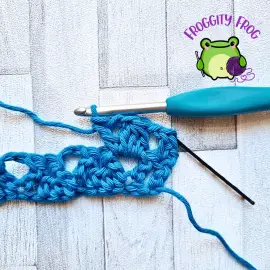 Start of row 2 of the Split Bobble stitch
