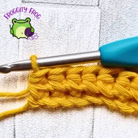 Row 1 of the Linked Half Double crochet stitch