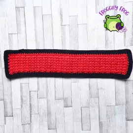 The Spiked V piece with border